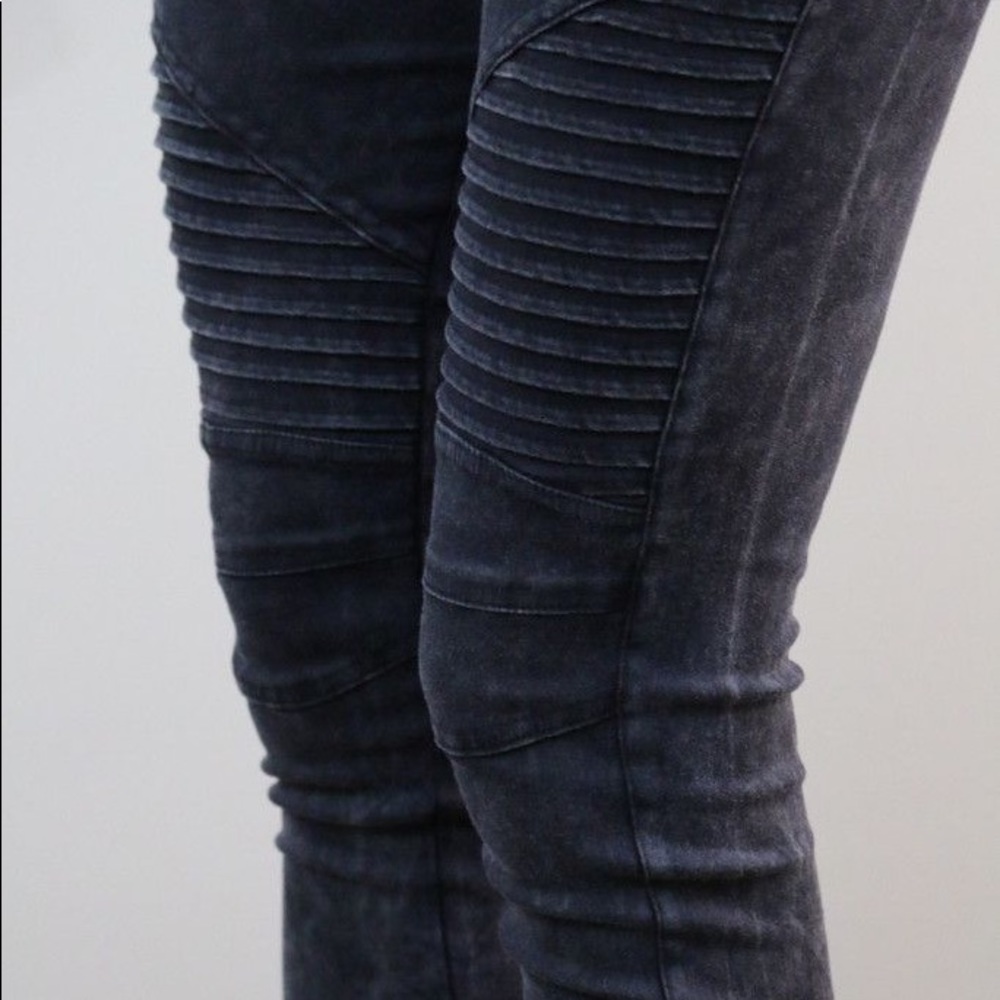 LAST CHANCE Fashion Nova Moto Jegging